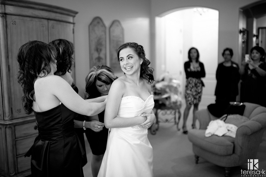 Arden Hills Resort Club Wedding by Sacramento Wedding photographer Teresa K black and white images of bride