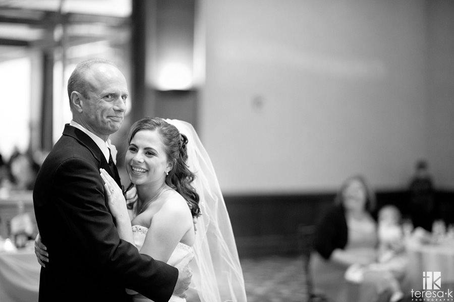Arden Hills Resort Club Wedding by Sacramento Wedding photographer Teresa K Sacramento wedding photographer for Arden hills
