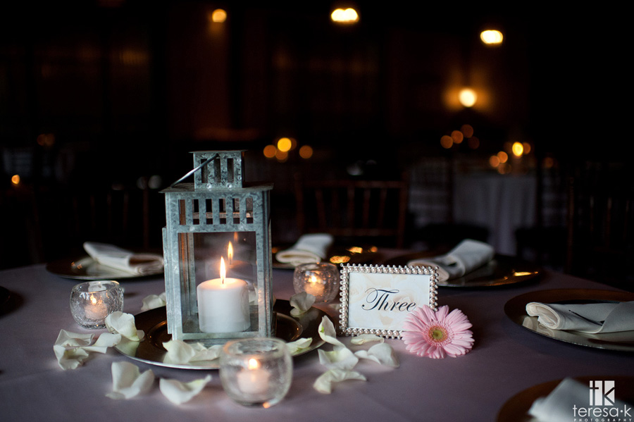Newcastle Wedding Garden images by Teresa K photography indoor decor at red horse barn in Newcastle California