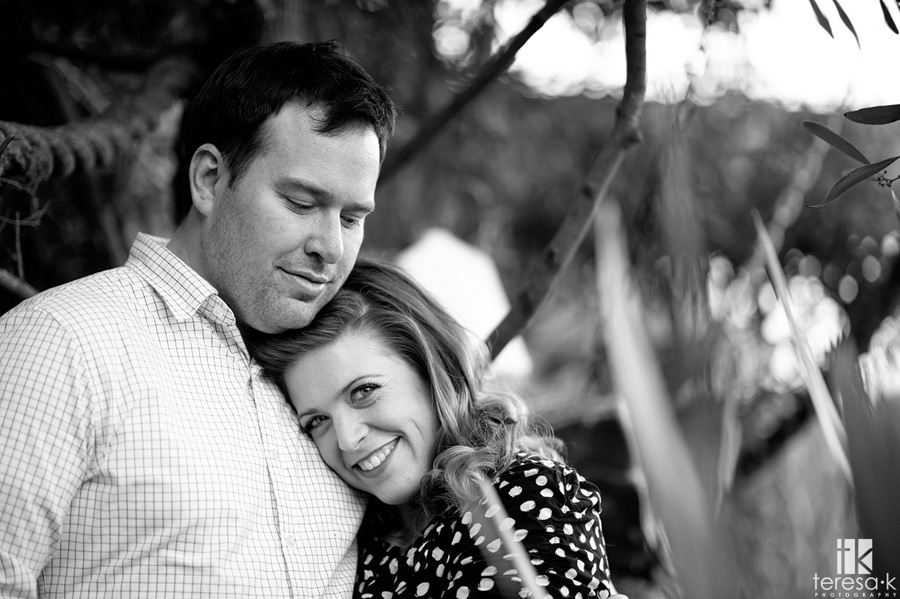 Oakland Engagement Session by Teresa K photography black and white engagement image from Oakland